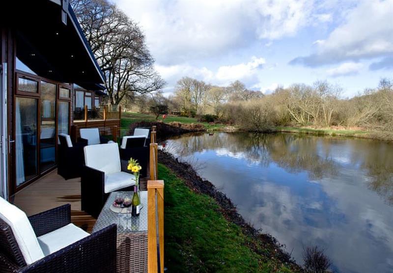 The Watersedge Lodge at Lakeview Manor Lodges in Dunkeswell, Honiton