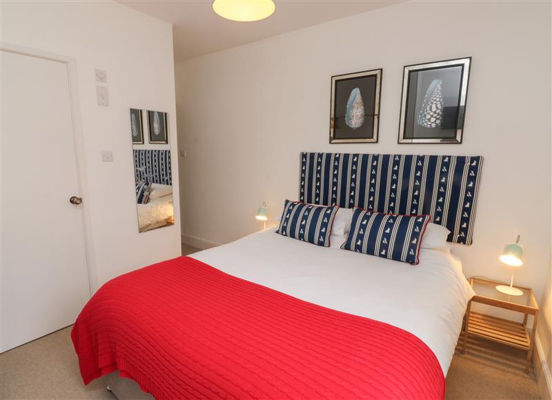 This is a bedroom (photo 2) at Lands House, Appledore