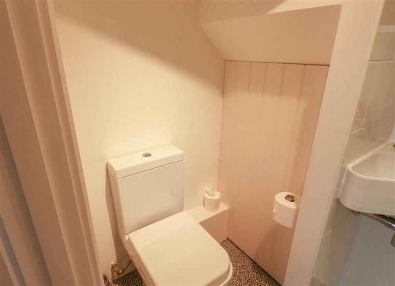 This is the bathroom at Lands House, Appledore
