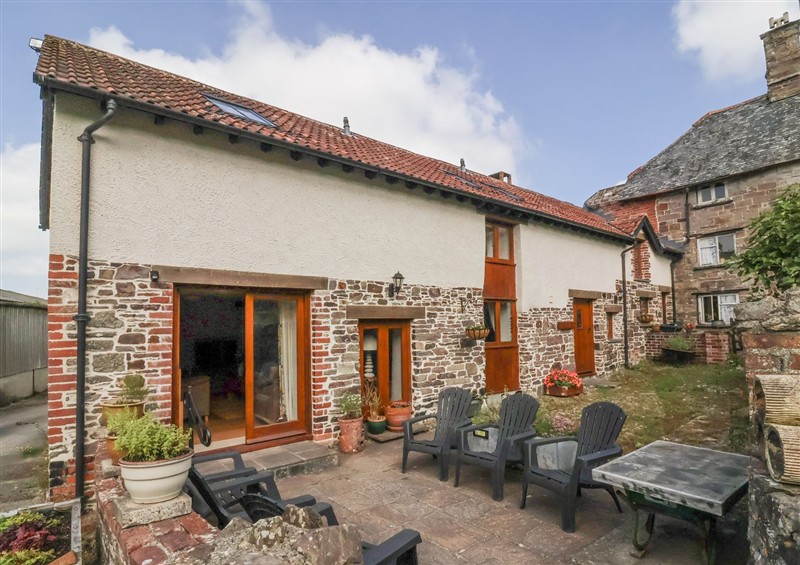 The setting (photo 2) at Lane End, North Molton