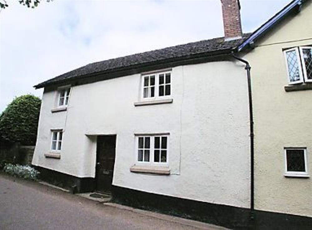 Lanes Cottage in Kentisbeare, near Cullompton, Devon sleeps 5