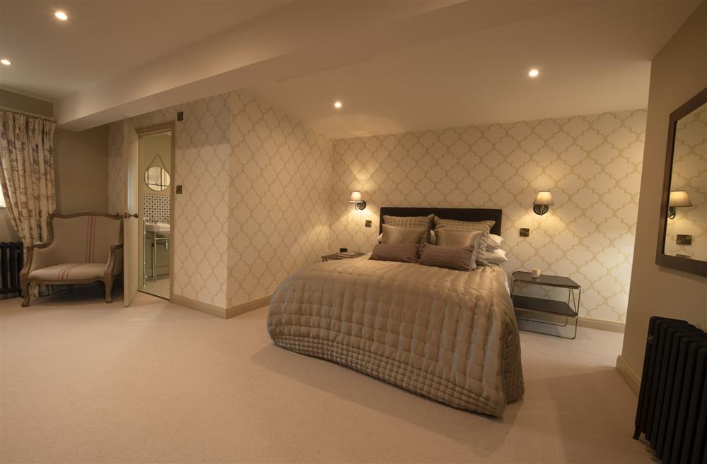 Lanesfoot Farm, Yorkshire: Bedroom two with 5ft king-size bed and en-suite shower room (photo 2) at Lanesfoot Farm, Harrogate