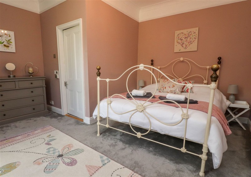 One of the bedrooms (photo 2) at Langcliffe House, Kettlewell