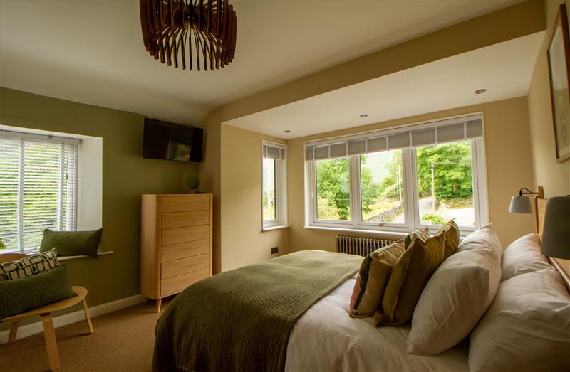 One of the 3 bedrooms at Langdale Boulders, Chapel Stile