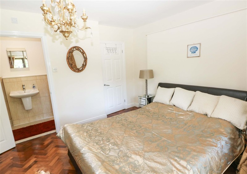 This is a bedroom (photo 2) at Langland Heights, Mumbles
