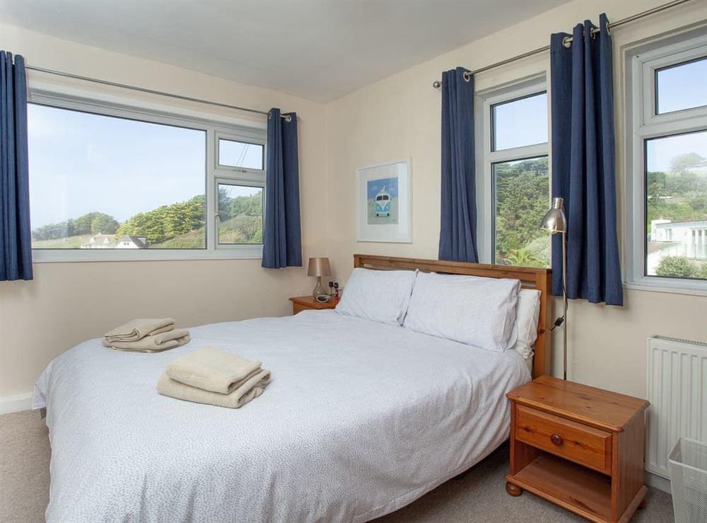 Double bedroom at Lanson in Mawgan Porth, Cornwall