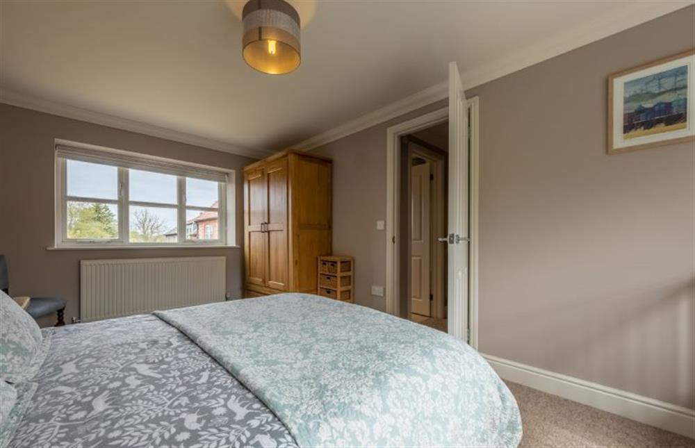 Lantern Cottage: A light and airy double aspect room with a double bed and windows to the front and rear of the property