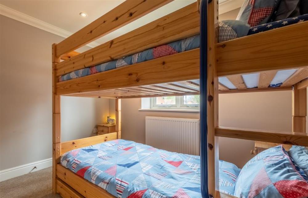 Lantern Cottage: Bedroom four with 3ft full-size bunk beds suitable for children or adults (if required) (photo 2)