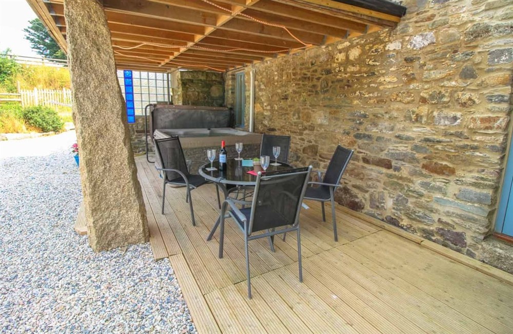 Decking (photo 2) at Lanxton Barn in Launceston, Cornwall