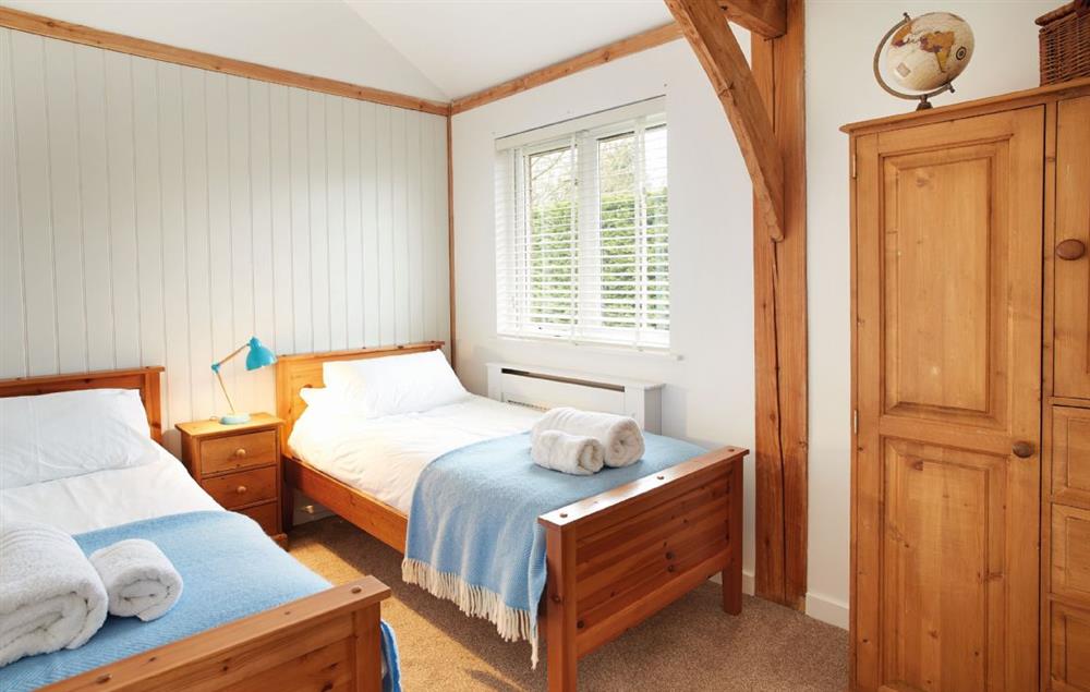 Twin bedroom with 3’ singles at Larch Barn, North Perrott