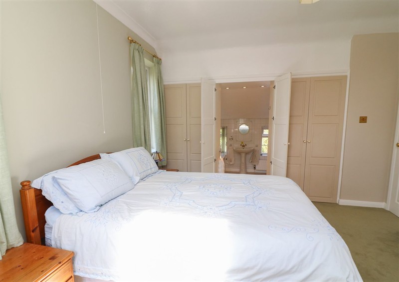 A bedroom in Larkspur Cottage (photo 3) at Larkspur Cottage, Huttoft