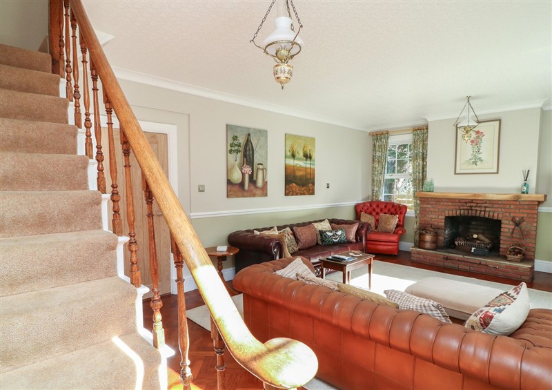 The living room (photo 2) at Larkspur Cottage, Huttoft