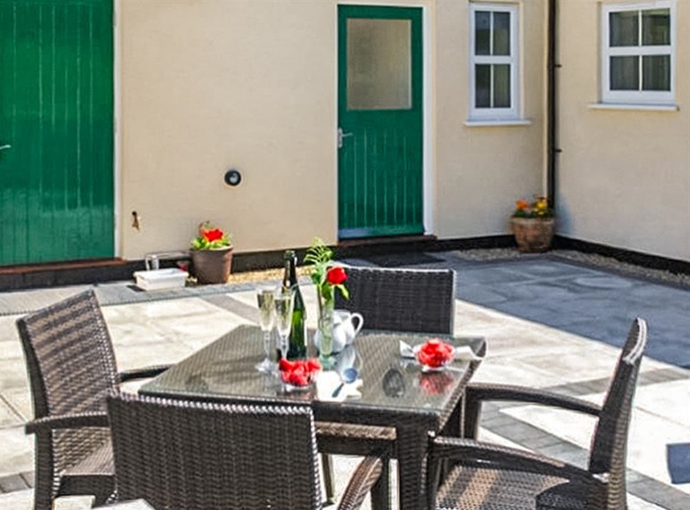 Sitting-out-area at Lauras Loft in Greetham, near Horncastle, Lincolnshire