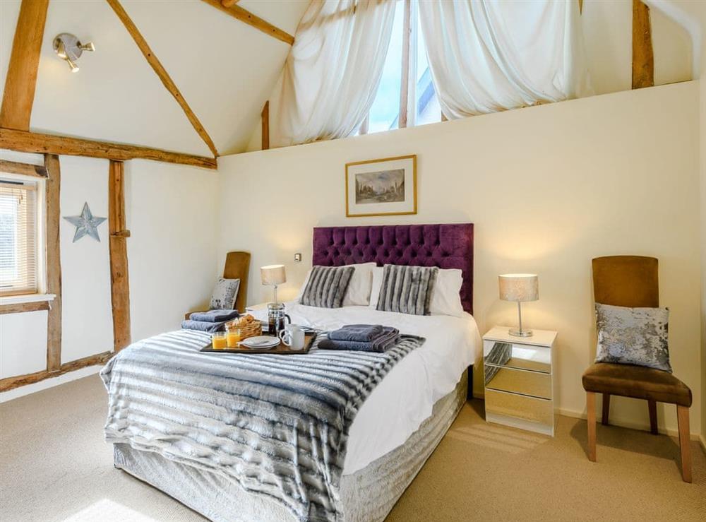 Well presented double bedroom at Laurel Barn in Tacolneston, near Wymondham, Norfolk