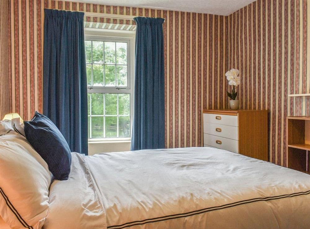 Double bedroom at Laurel Farm in East Rolston, near Weston-super-Mare, Avon
