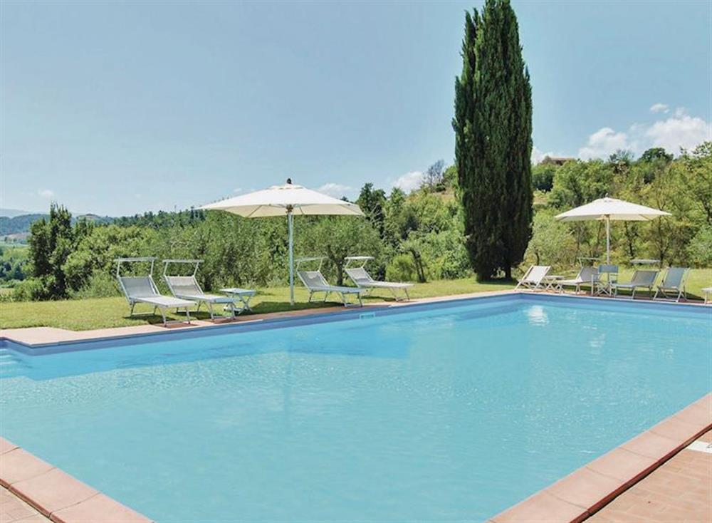 Swimming pool (photo 2) at Lavanda 1 in Palaia, Italy