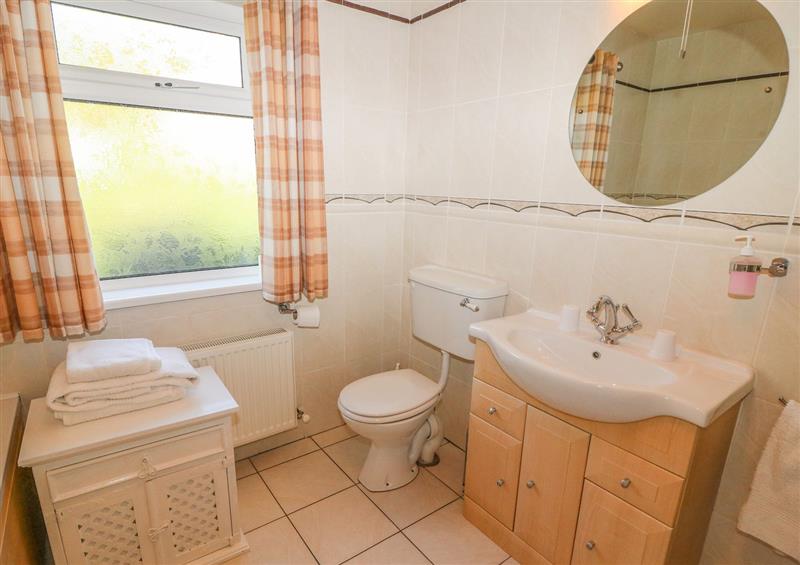 The bathroom (photo 2) at Lavender Cottage, Castletownbere