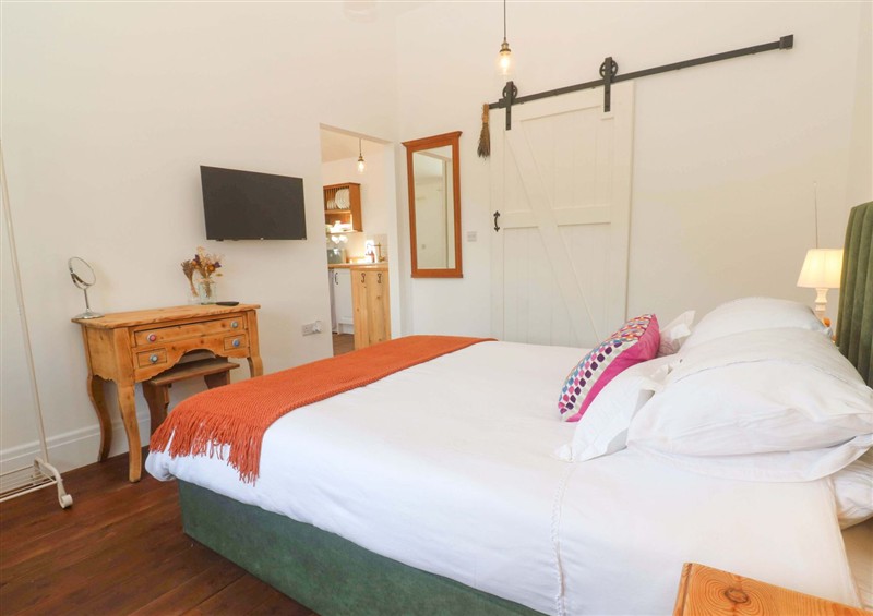A bedroom in Lavender Cottage at Lavender Cottage, Lower Porkellis near Helston