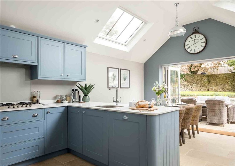 The kitchen (photo 2) at Lavender Cottage (Stow-on-the-Wold), Stow-On-The-Wold