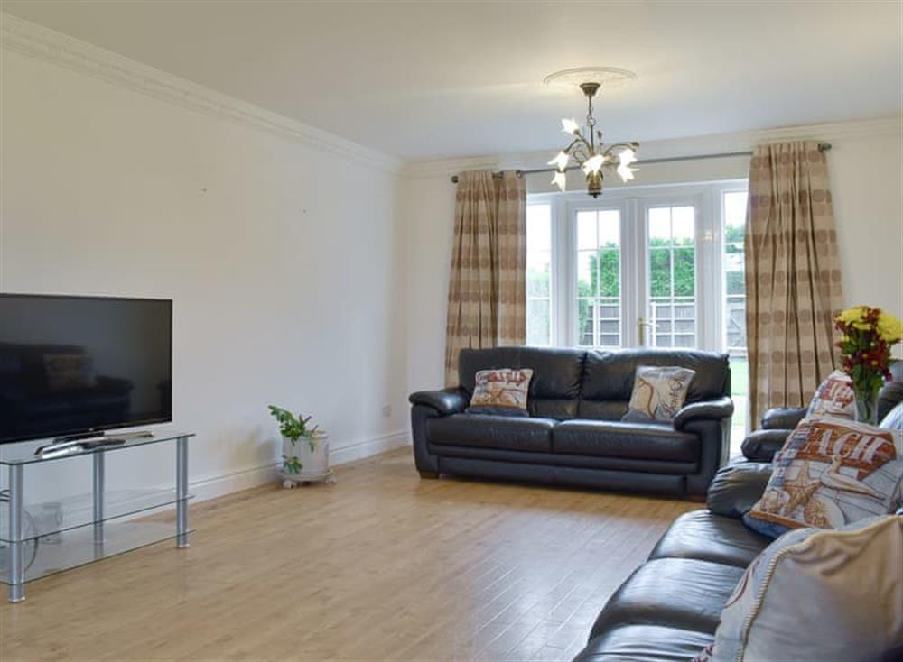 Spacious living room at Lavender Cottage in Winterton-on-Sea, near Great Yarmouth, Norfolk
