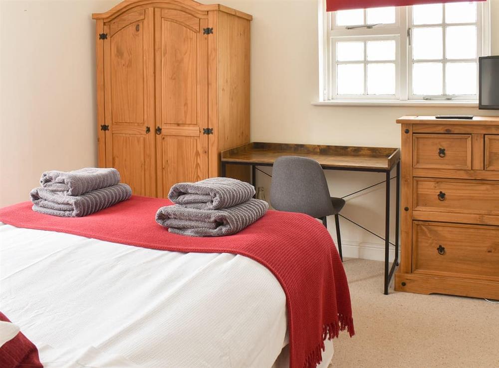 Double bedroom (photo 2) at Lavender House in Ewhurst Green, near Robertsbridge, East Sussex