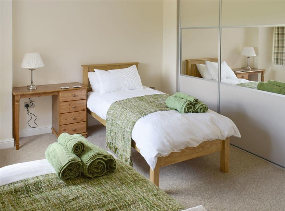 Good-sized twin bedroom at Lazenby in Danby Wiske, near Northallerton, North Yorkshire
