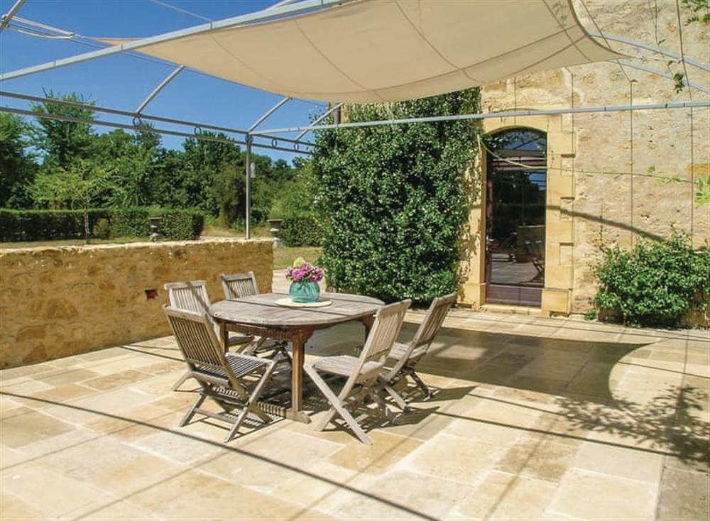 Outdoor area (photo 3) at Le Brat in Domme, near Sarlat, Dordogne, France