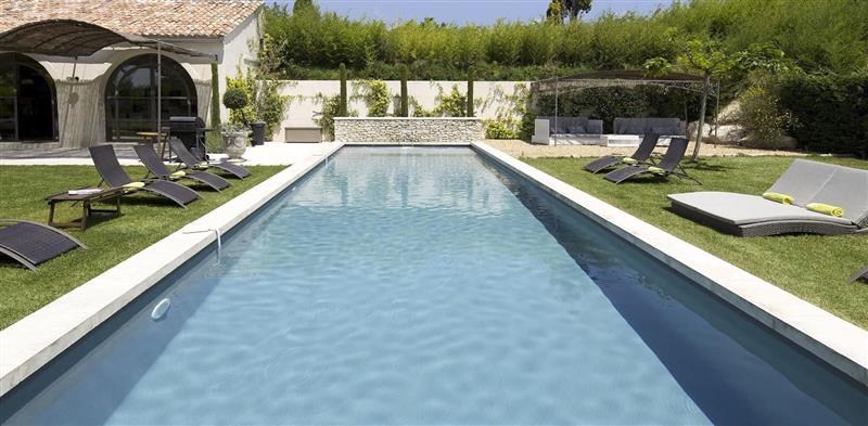 Swimming pool at Le Mas De La Fontaine, Avignon, France