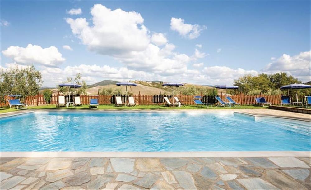 Swimming pool (photo 3) at Le Viole in Volterra, Italy