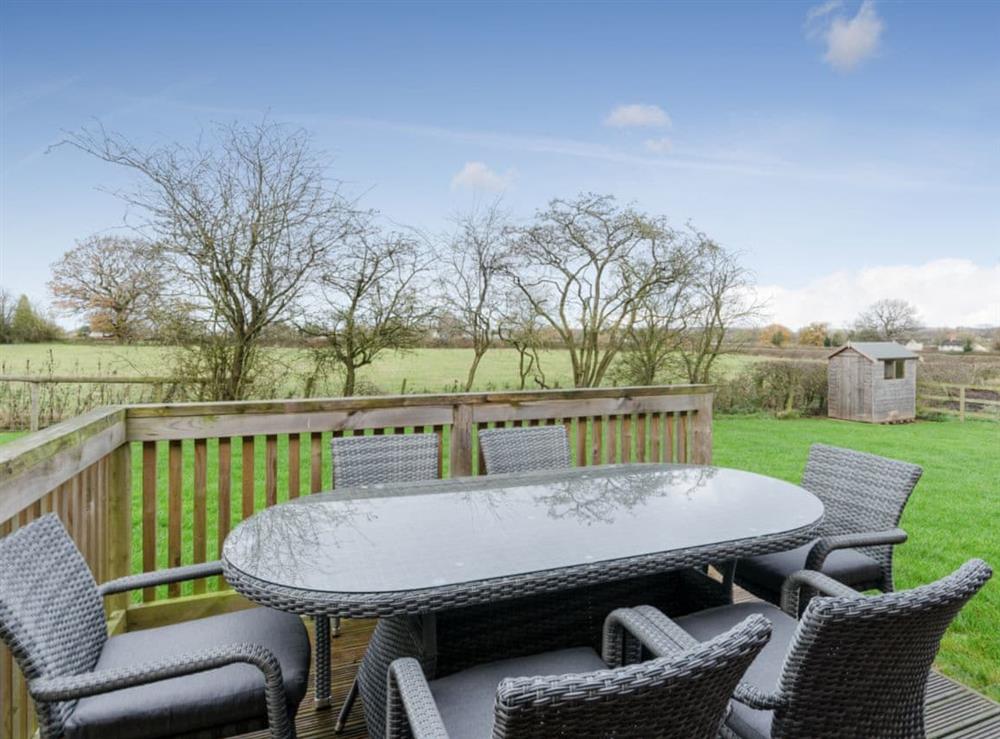 Outdoor dining area at Swallow Cottage, 