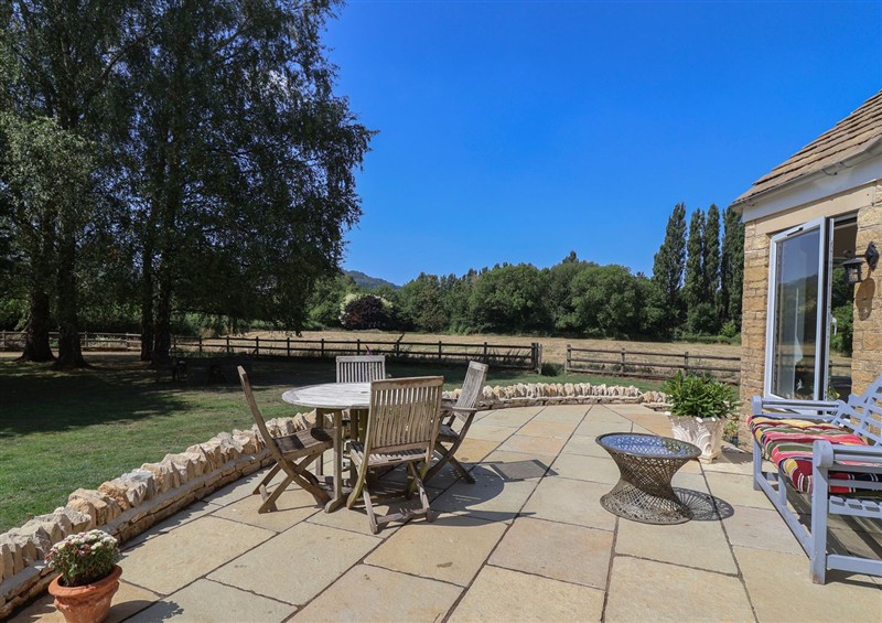 The garden in Leafield Cottage at Leafield Cottage, Brockworth