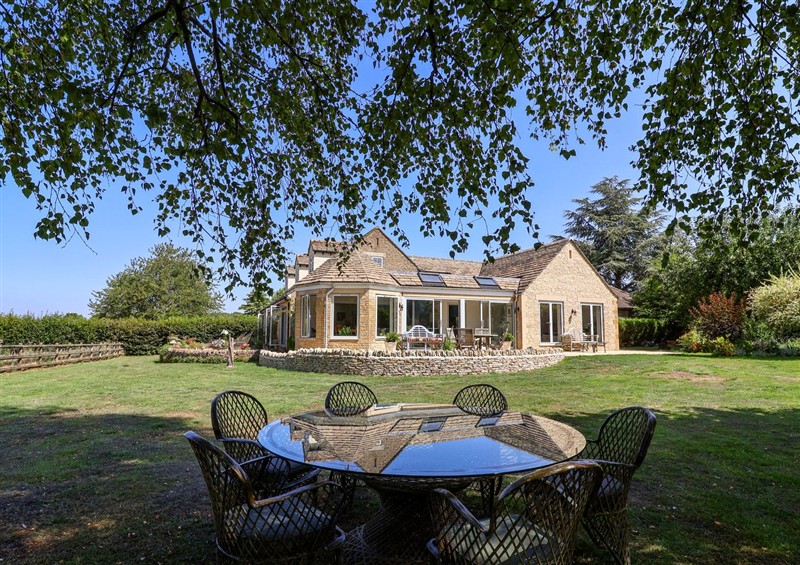 The setting at Leafield Cottage, Brockworth
