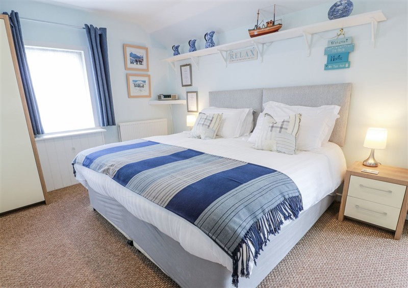 A bedroom in Learig Cottage (photo 2) at Learig Cottage, Girvan