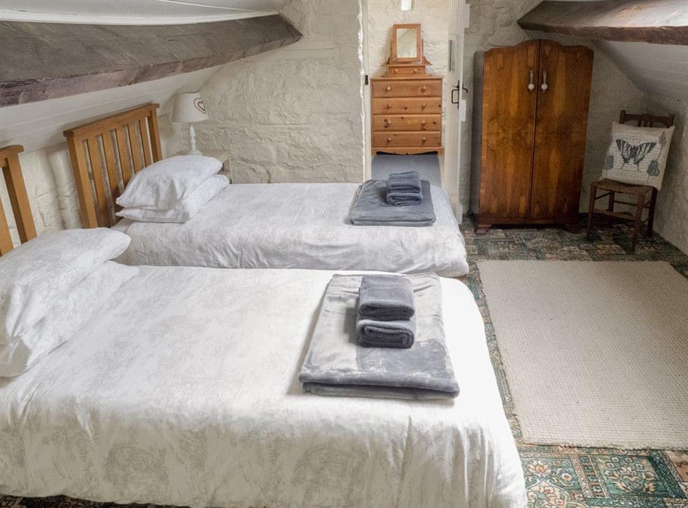 Twin bedroom at Nightingale Cottage, 