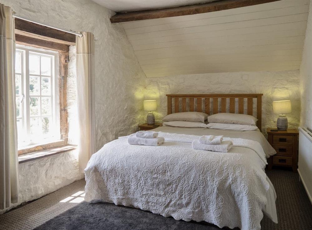 Double bedroom at Shire Cottage, 