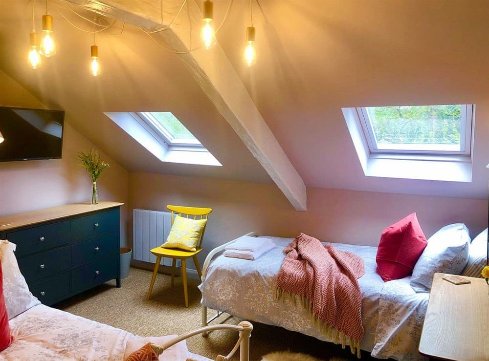 Twin bedroom (photo 2) at Lemon Cottage in Bickington, Devon