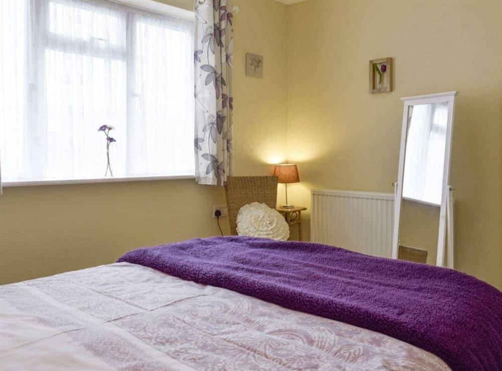 Comfortable double bedroom at Lenas Lodge in Camer’s Green, Berrow, near Malvern, Worcestershire
