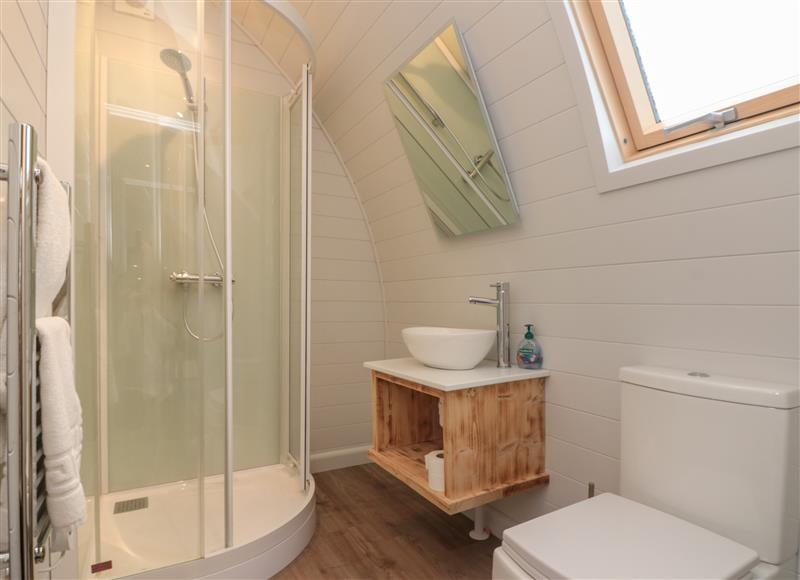 Bathroom at Lennon Lodge, Burton Fleming near Hunmanby