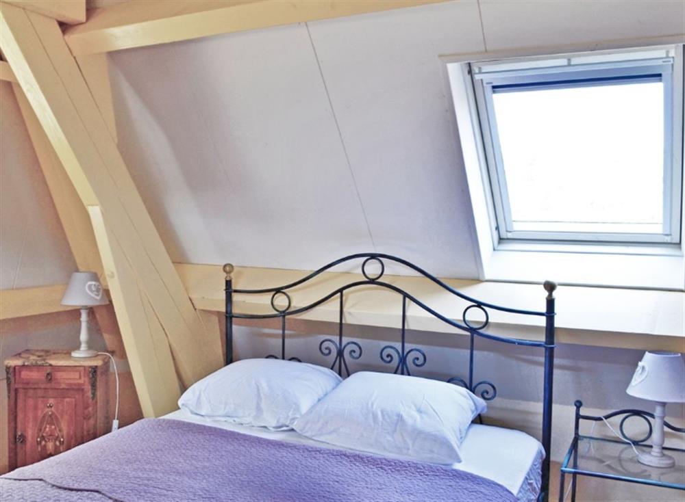 Double bedroom at Les Jangoulies in Cubjac, Dordogne, France