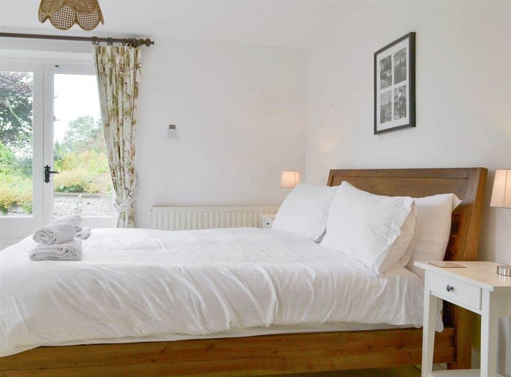 Peaceful second double bedroom at Leyfield Coach House in Kirkby Lonsdale, Cumbria