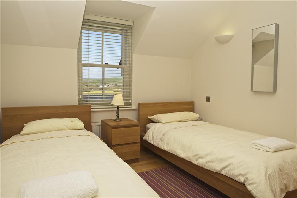 Twin bedroom at LHorizon in Thurlestone, Kingsbridge
