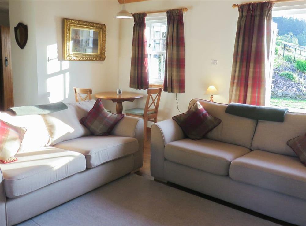 Living area at Farragon Cottage, 