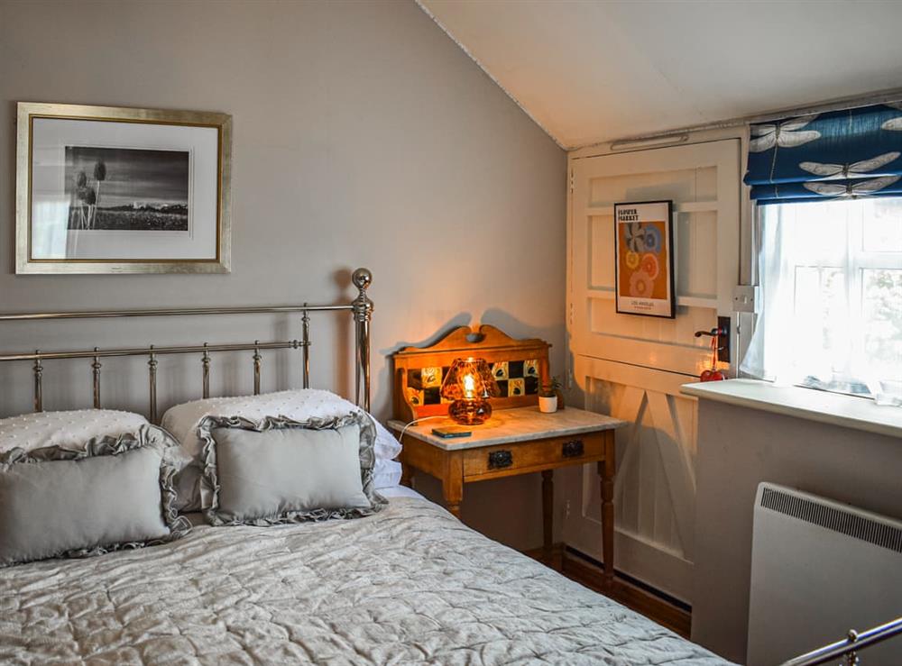 Double bedroom at Lidsey Farmhouse in Bognor Regis, West Sussex