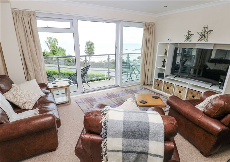 The living room at Lifeboat Lookout, Tenby