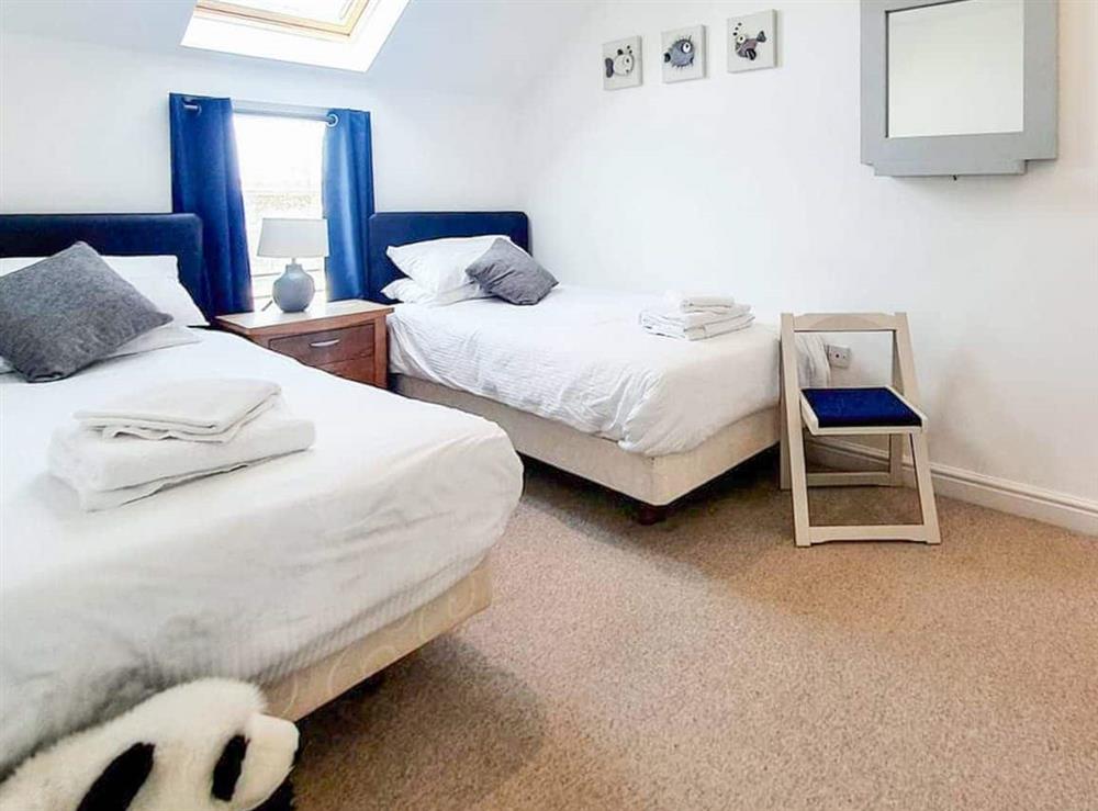 Twin bedroom at Lifes a Birch in Yarmouth, Isle of Wight