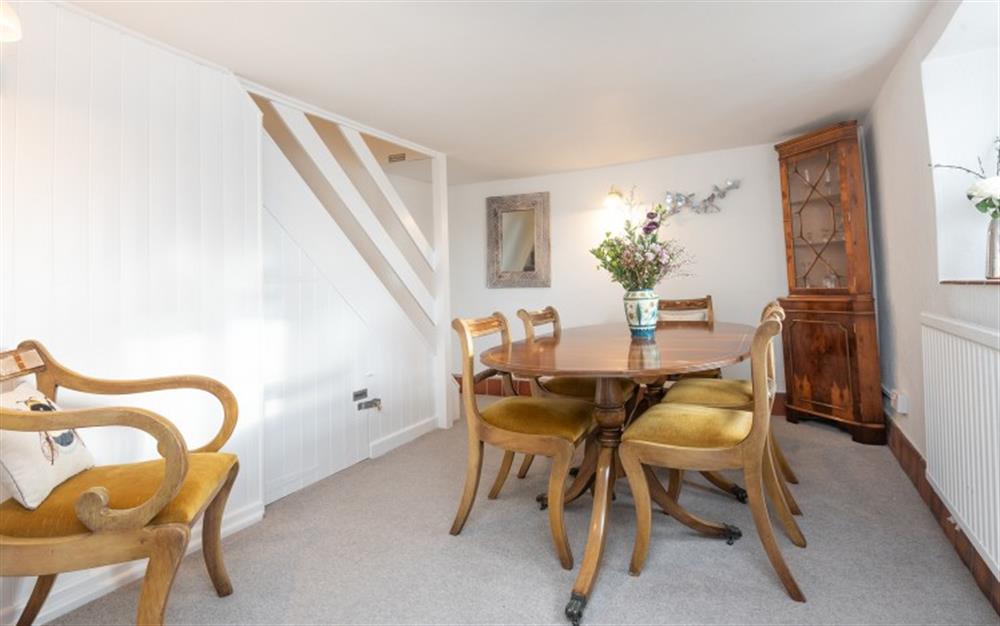 Space to seat everyone at Lilac Cottage in Axminster