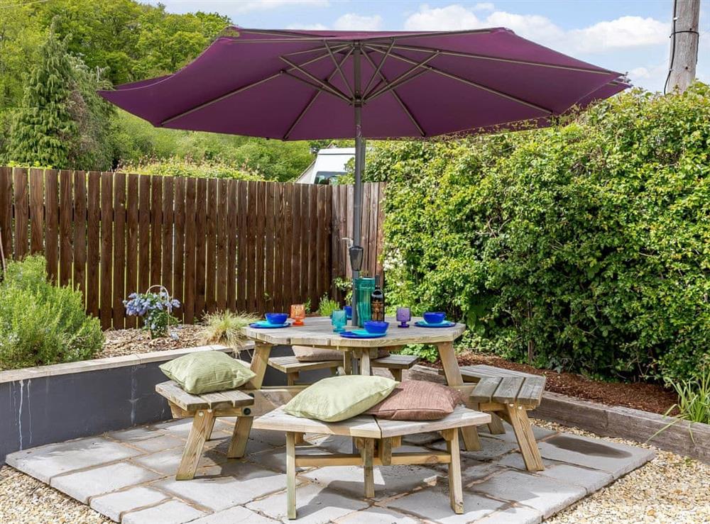 Sitting-out-area at Lilac Lodge in Newnham, Gloucestershire