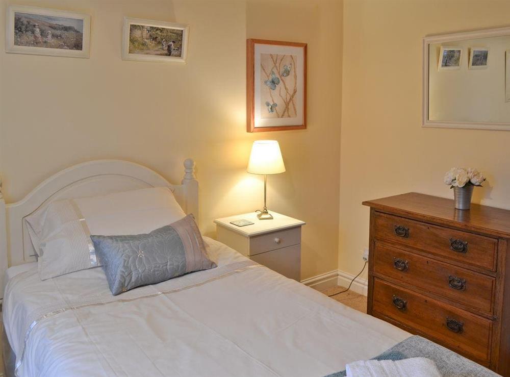 Single bedroom (photo 2) at Lilac Tree Cottage in Murton, near York, North Yorkshire