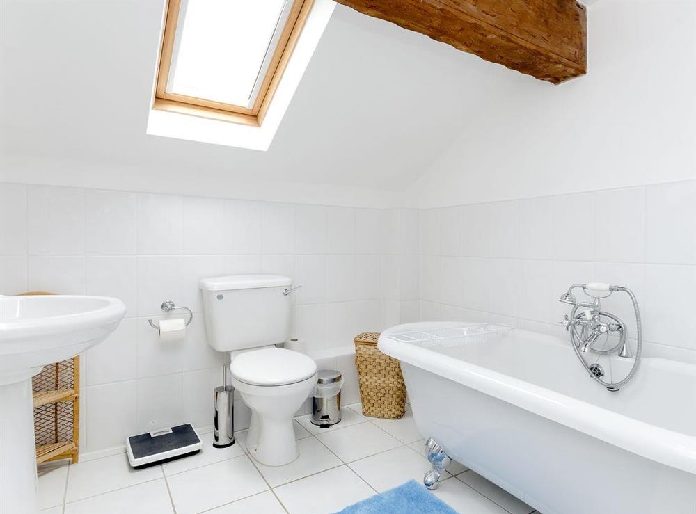 Fantastic en-suite bathroom at Lillegarth in Bradwell, Derbyshire