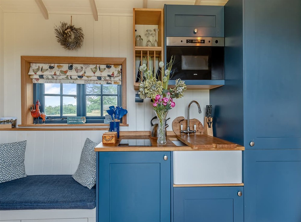 Open plan living space (photo 4) at Lillies Shepherd Hut in Nottingham, Leicestershire